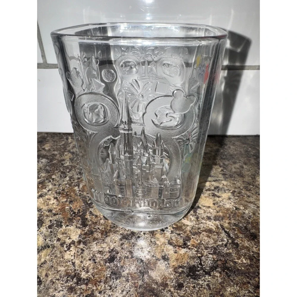 Disney Walt Disney World 2000 Mickey Mouse McDonald's Glass Tumbler Collectible